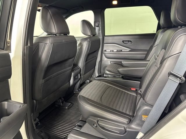 Used 2024 White Nissan Rock Creek image 12