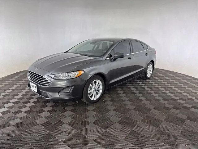Used 2019 Gray Ford SE image 6