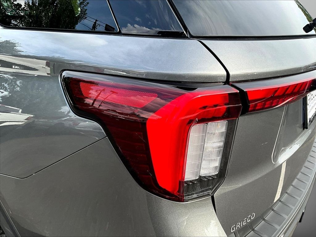 Used 2025 Gray Ford ST-Line image 24