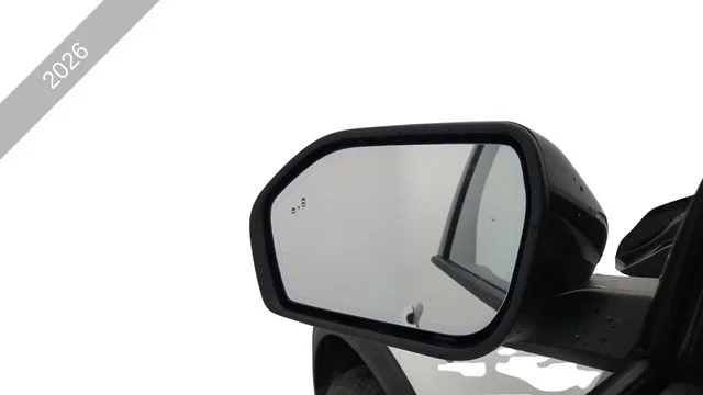 New 2026 Star White Metallic Tri-Coat Ford ST-Line image 39