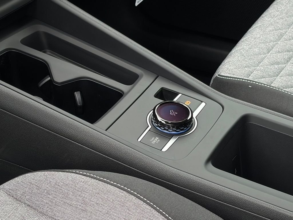New 2026 Platinum Gray Metallic Volkswagen 2.0T S image 12
