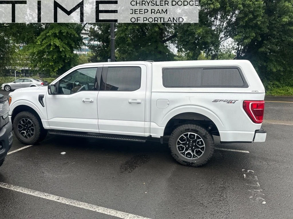 Used 2023 White Ford XLT image 1