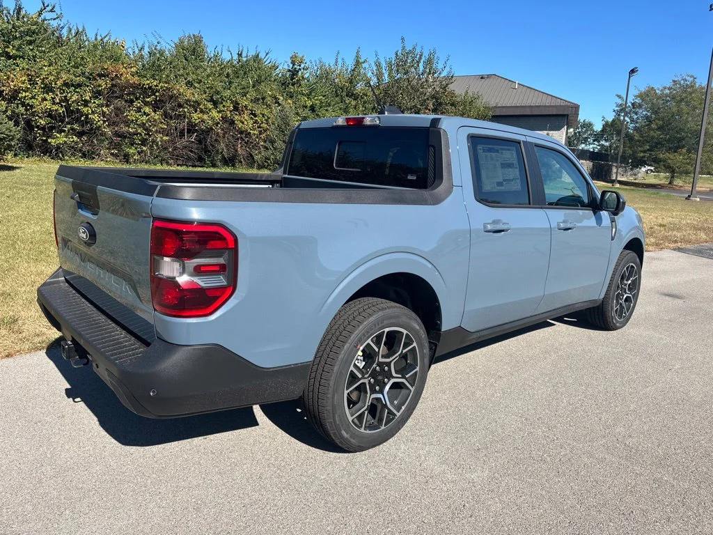 New 2026 Azure Gray Metallic Tri-Coat Ford Lariat® image 8