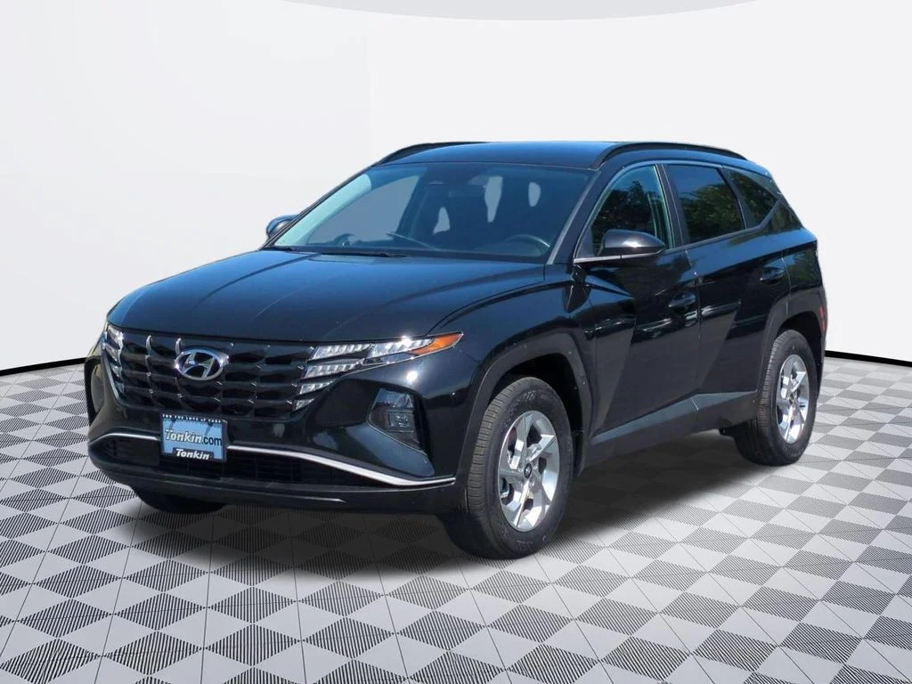Used 2024 Black Pearl Hyundai SEL image 2