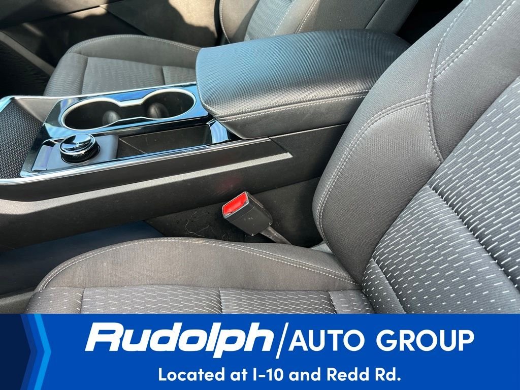 Used 2026 White Chevrolet LT image 34