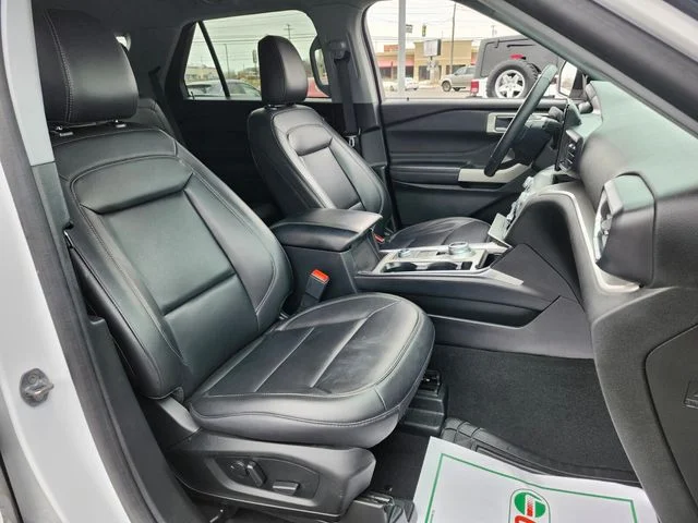 Used 2024 Oxford White Ford XLT image 20
