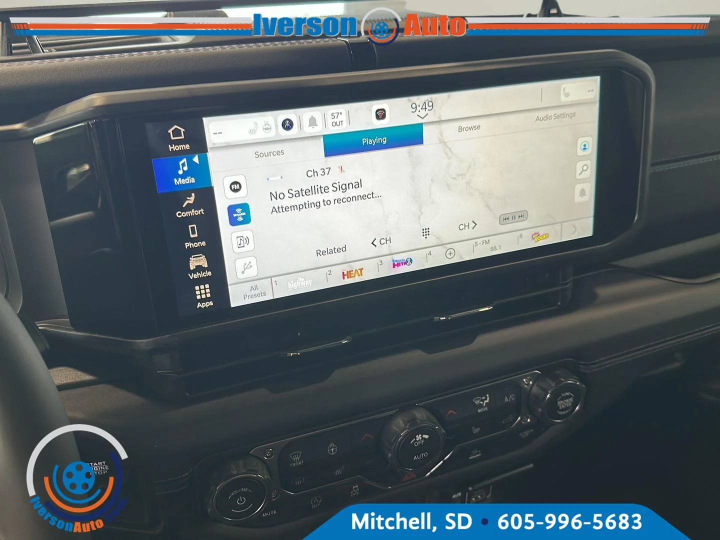 New 2027 Bright White Clear-Coat Paint Jeep REWIND 4 DOOR 4X4 image 19