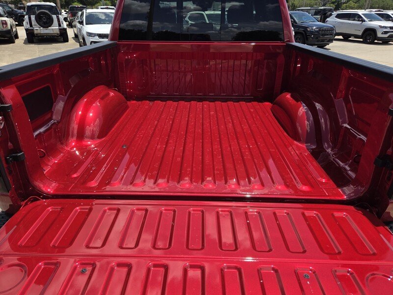 New 2026 Molten Red Pearl-Coat Exterior Paint RAM BIG HORN 4X4 CREW CAB 5