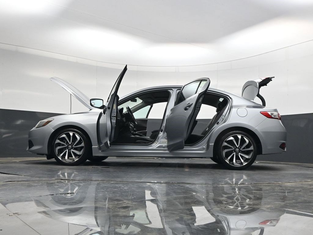 Used 2018 Silver Metallic Acura Special Edition image 36