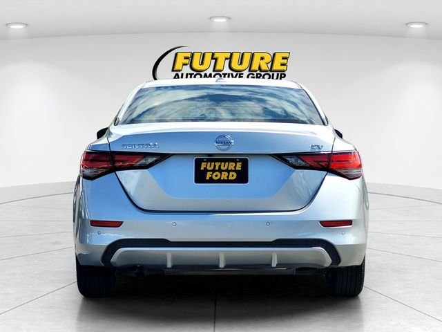 Used 2023 Silver Nissan SV image 5