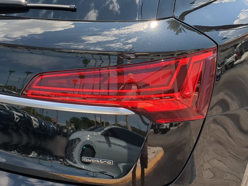 Used 2023 Black Audi 45 S line Premium image 9