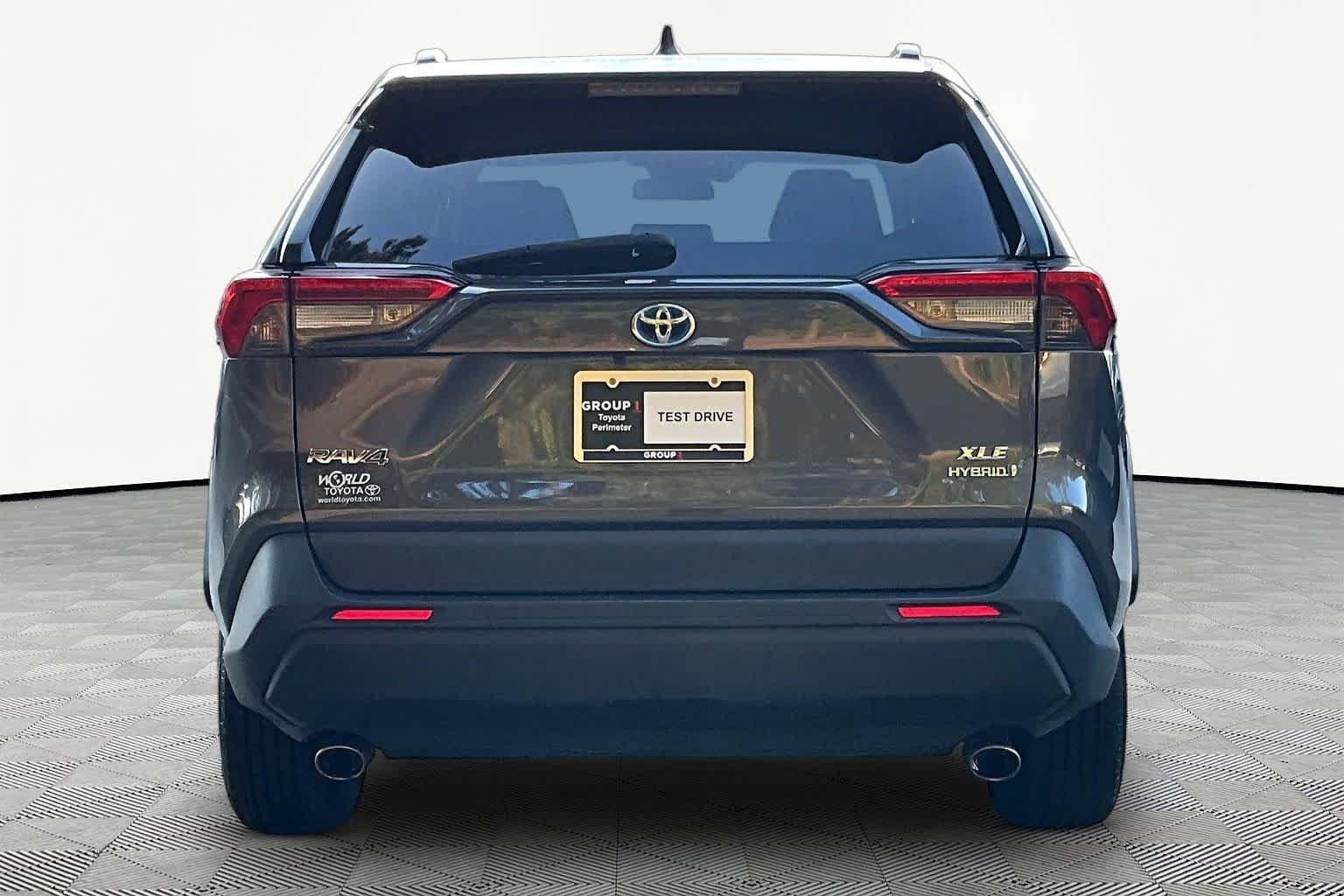 Used 2021 Magnetic Gray Metallic Toyota Hybrid XLE image 5