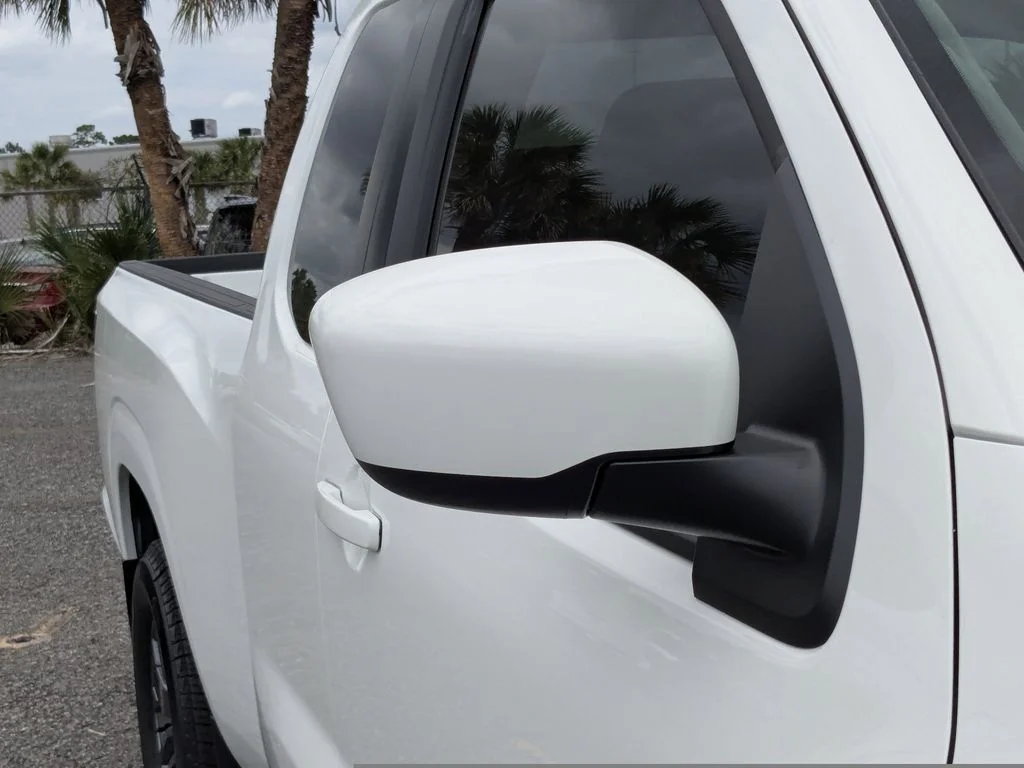 2025 Nissan Frontier SV - Photo 11