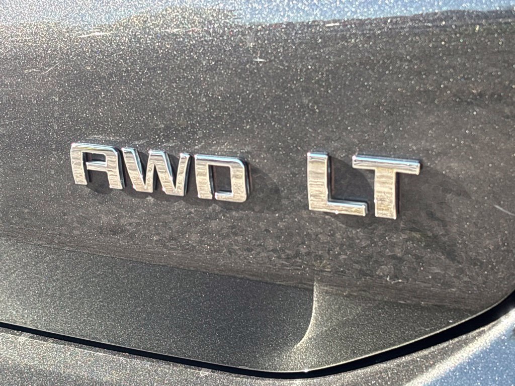 Used 2019 Gray Chevrolet LT image 18