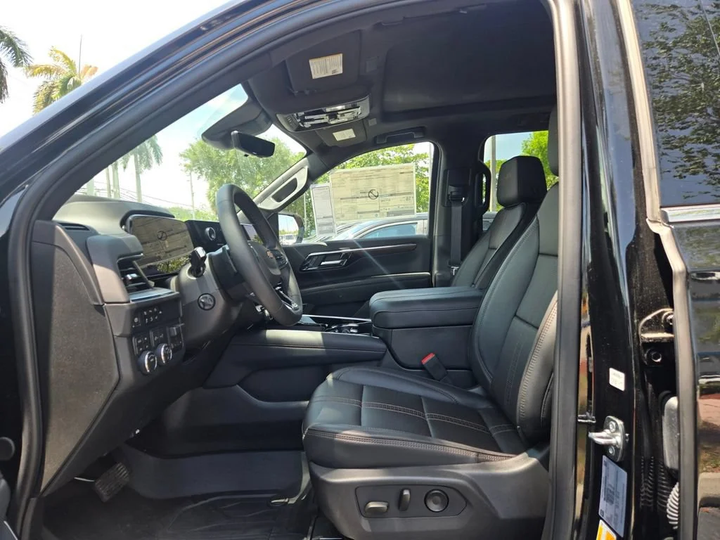 New 2026 Black Chevrolet High Country image 5