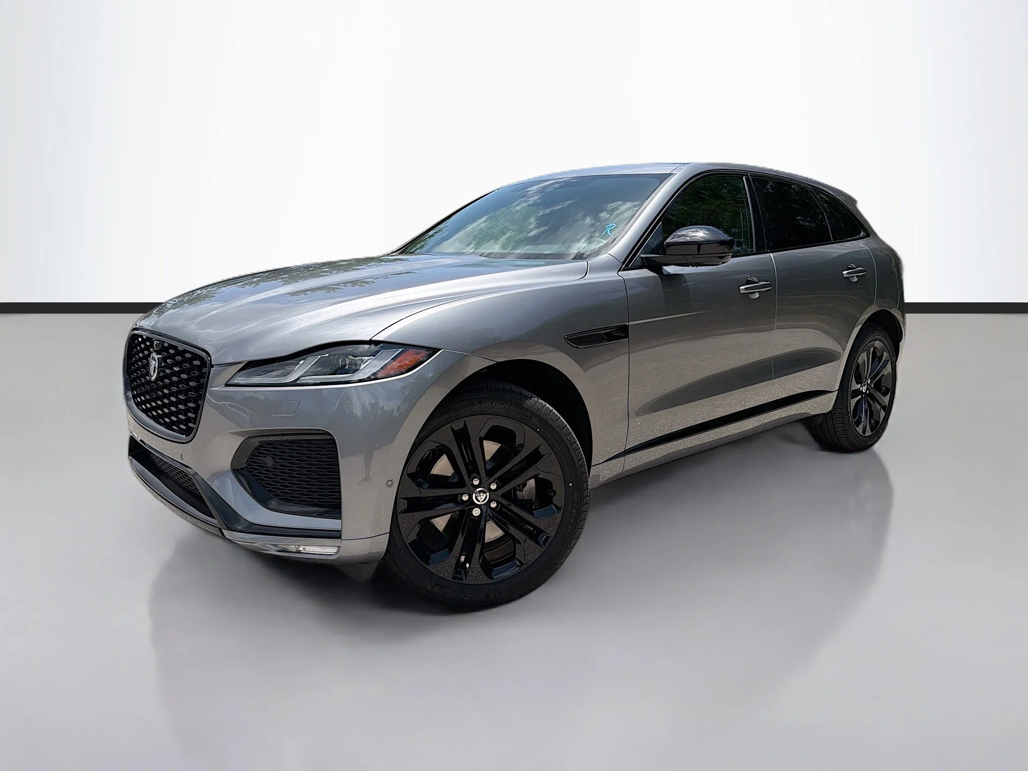 2026 Jaguar F-PACE P250 R-Dynamic S's photo