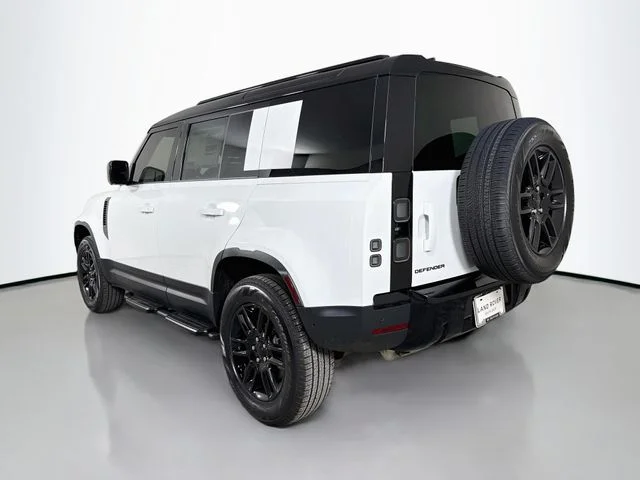 New 2026 Fuji White Land Rover S image 7