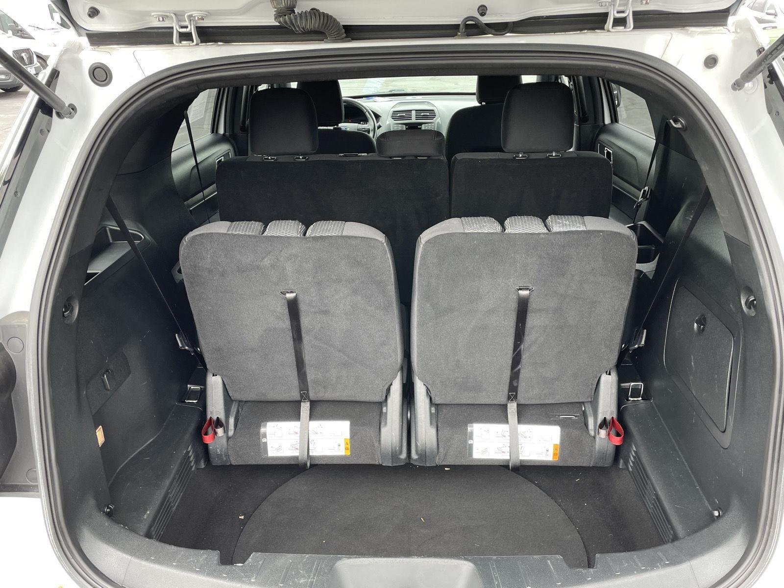 Certified Used 2018 Oxford White Ford XLT image 28