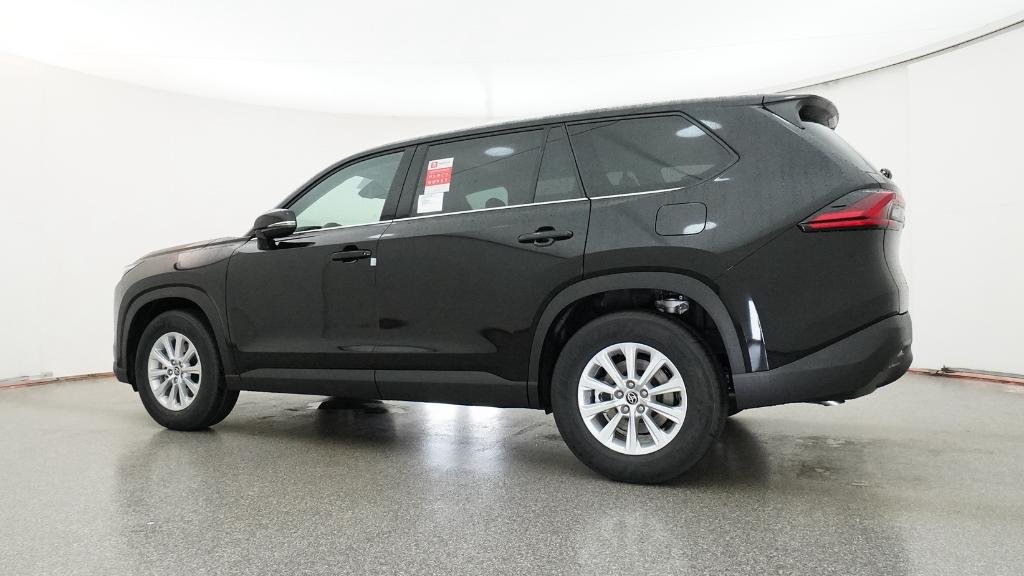 New 2026 Midnight Black Metallic Toyota XLE image 12