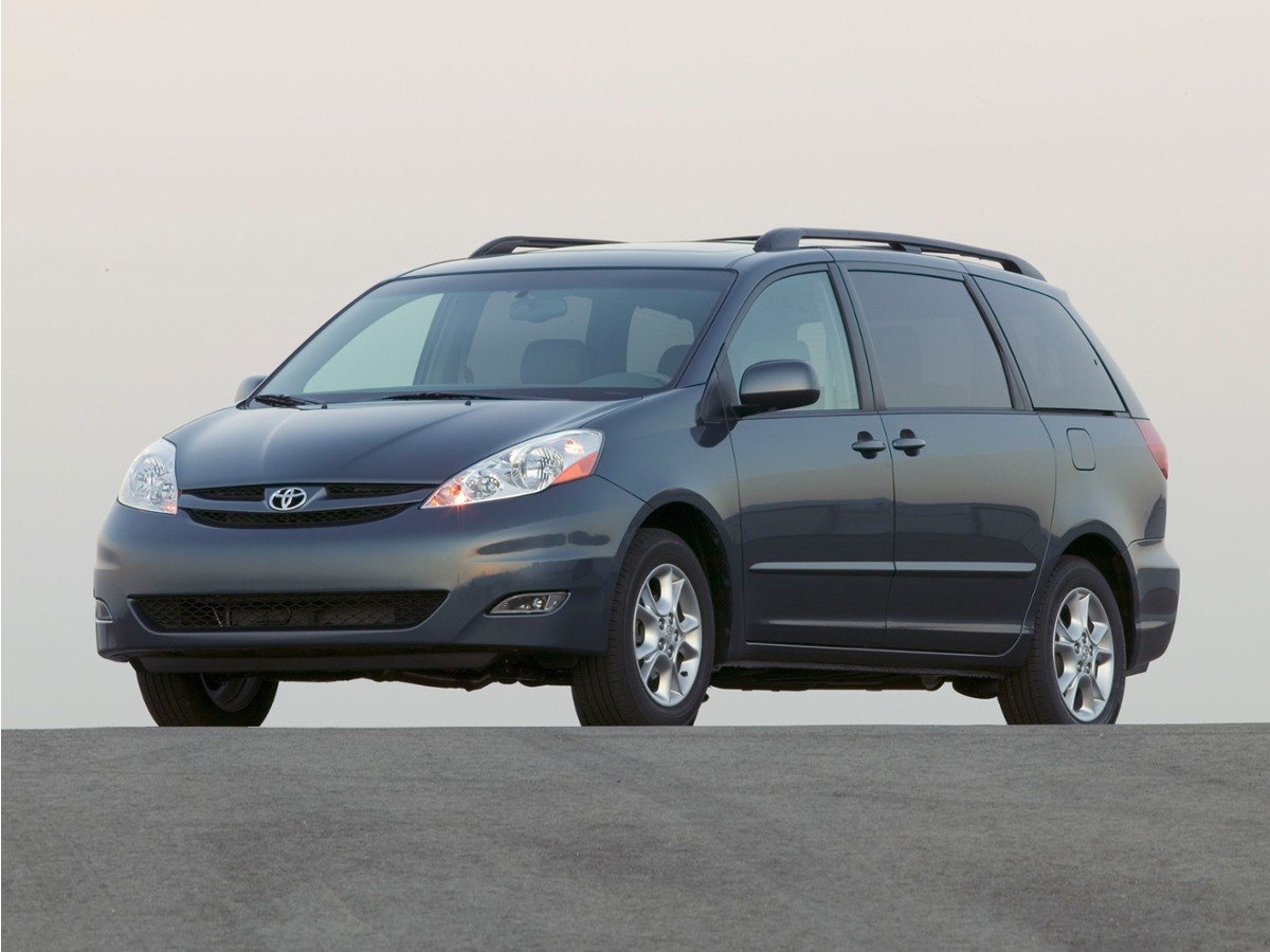 2007 Toyota Sienna LE 7-Passenger's photo