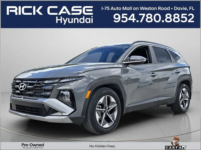 Used 2025 Gray Hyundai SEL Convenience image 1