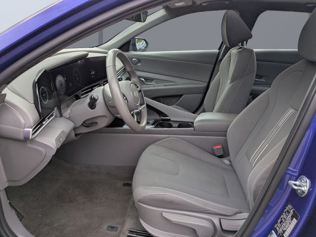 Used 2025 Blue Hyundai SEL Convenience image 21