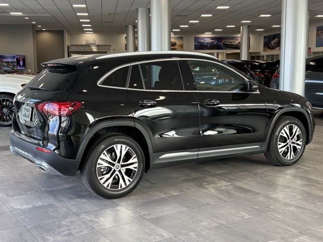 2025 Mercedes Benz GLA 250 photo 3