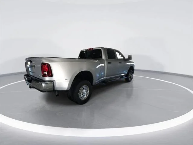2026 RAM 3500 Tradesman - Photo 8