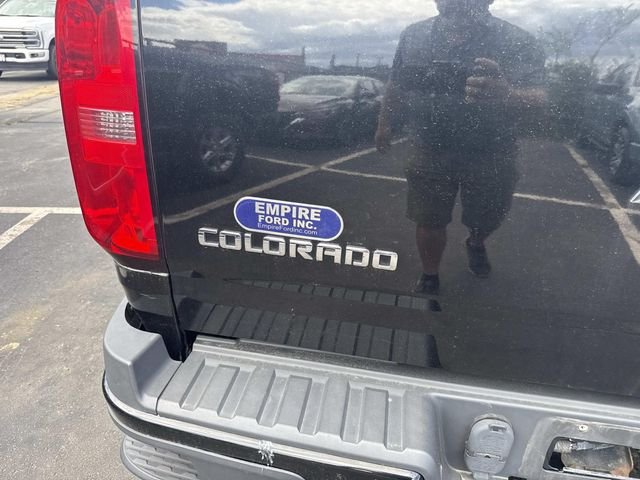 Used 2016 Black Chevrolet Z71 image 5