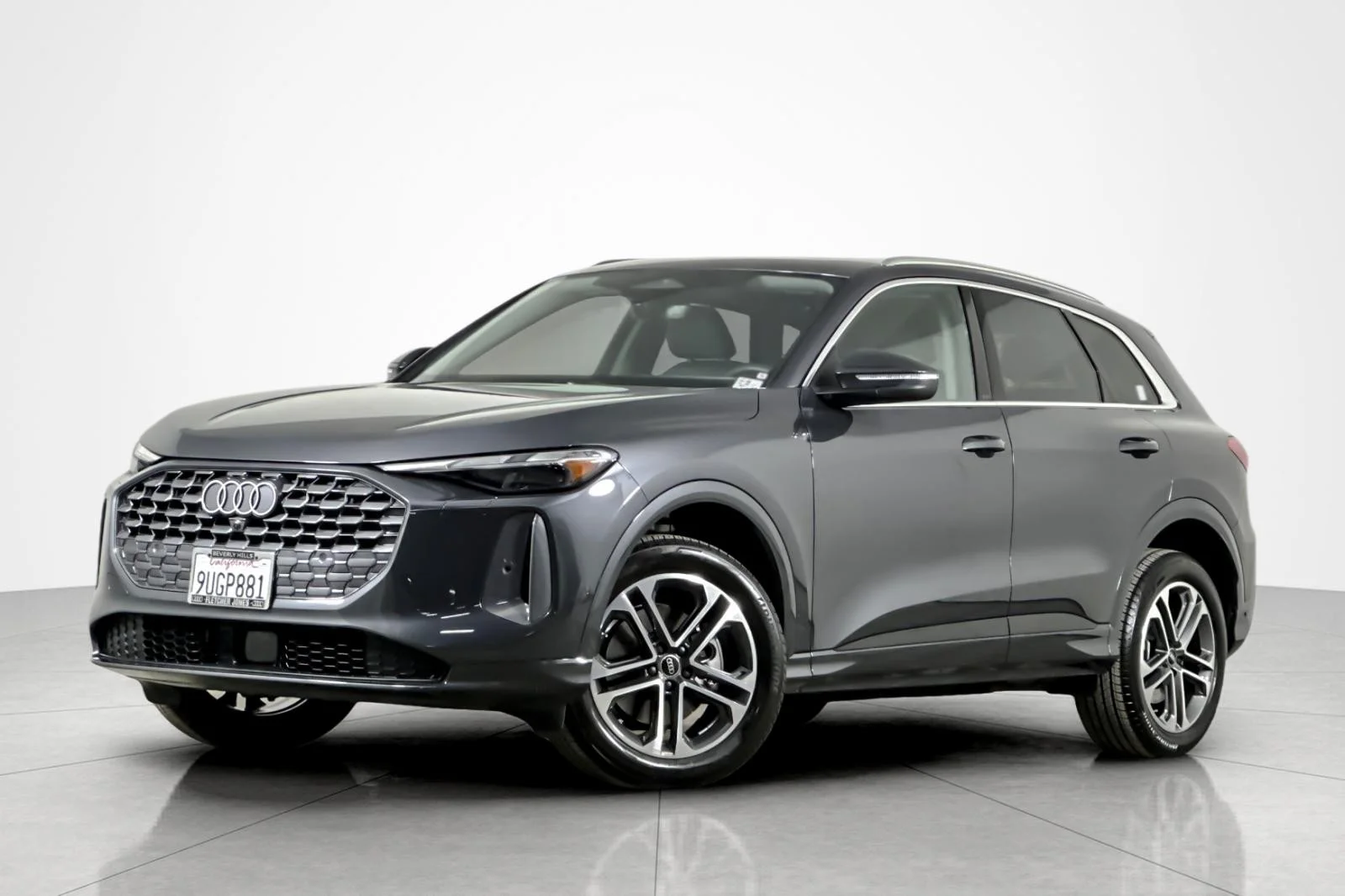 2025 Audi Q5 40 Premium's photo