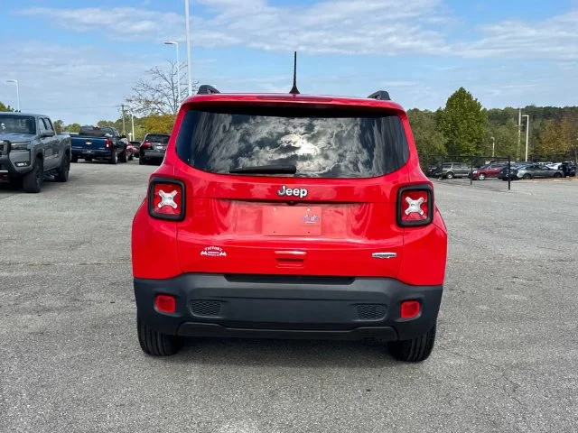 Used 2020 Red Jeep Latitude image 6