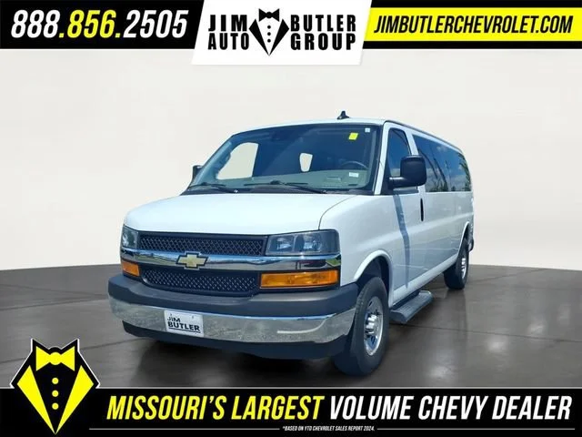 Used 2023 Summit White Chevrolet 1LT image 1