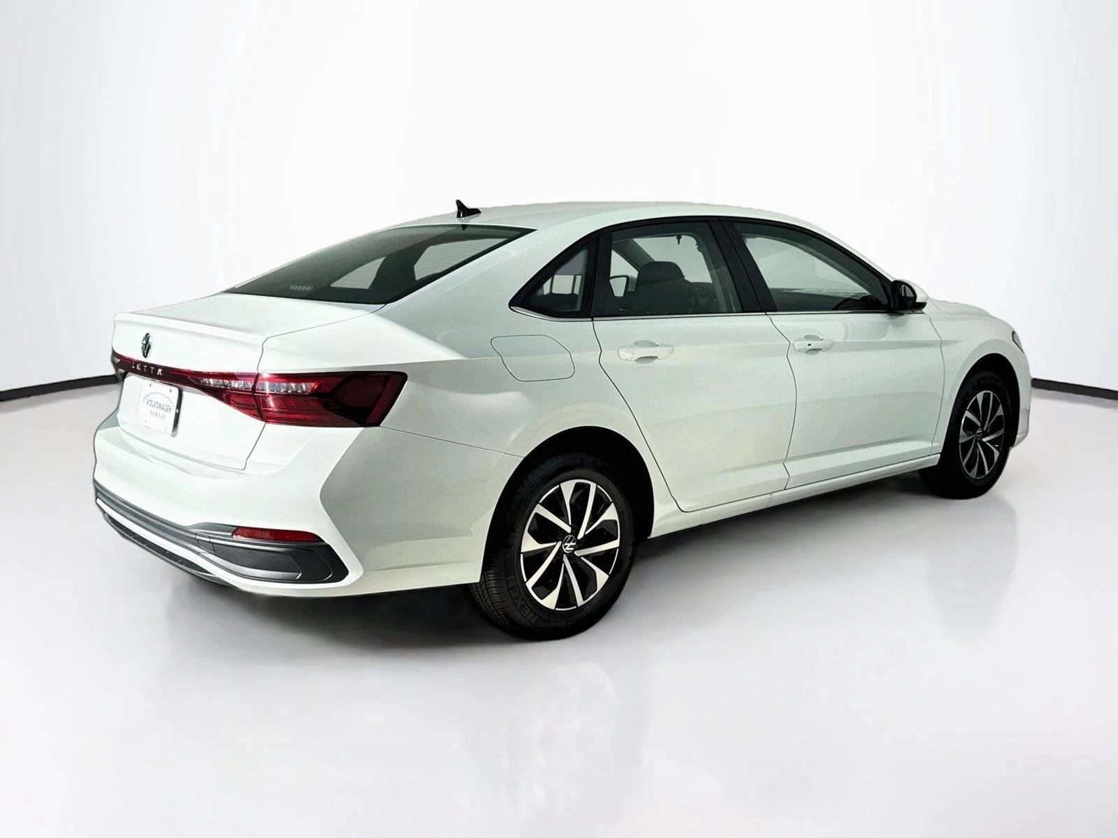 New 2027 Pure White Volkswagen S image 2