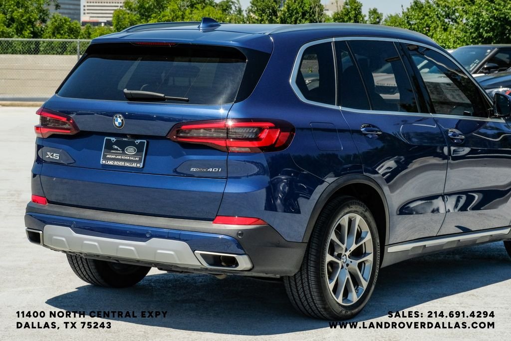 Used 2022 Blue Metallic BMW sDrive40i image 9