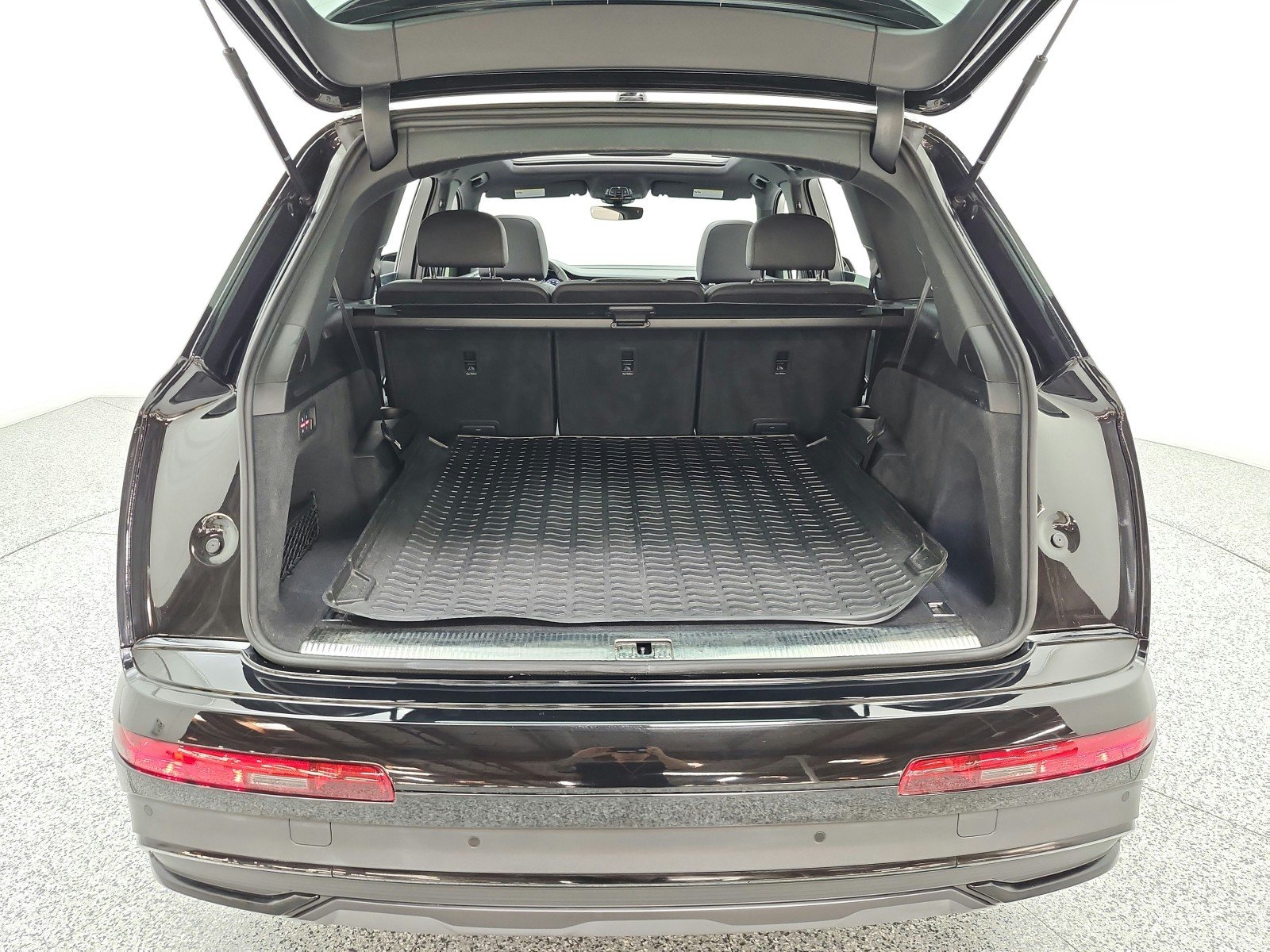 Used 2023 Mythos Black Metallic Audi Premium Plus image 19