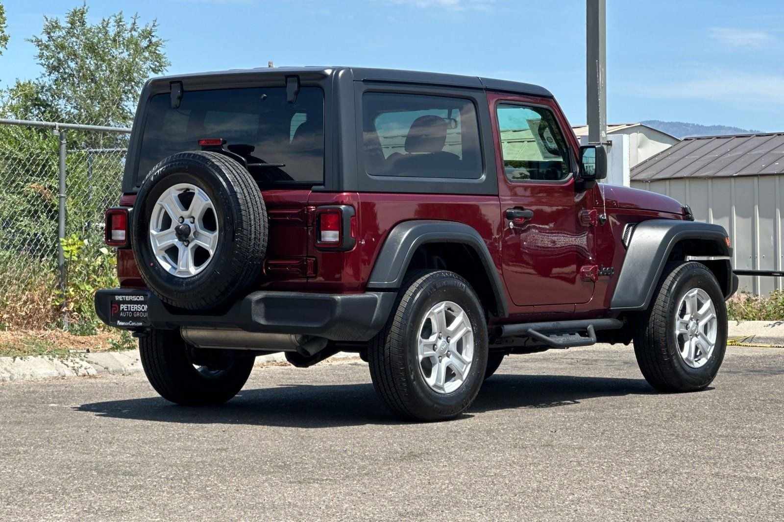 Used 2021 Red Jeep Sport S image 4