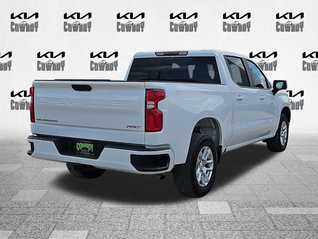 Used 2026  Chevrolet RST image 7