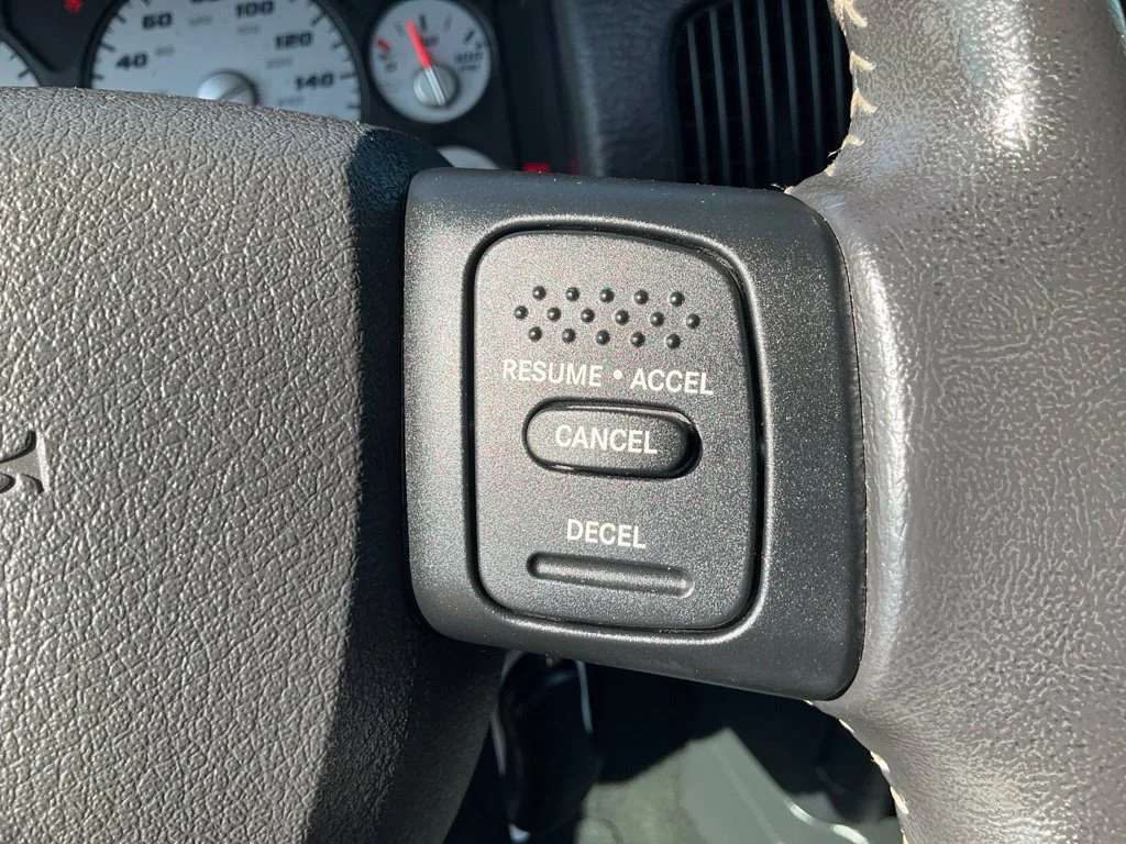Used 2005 Red Dodge SRT10 image 12