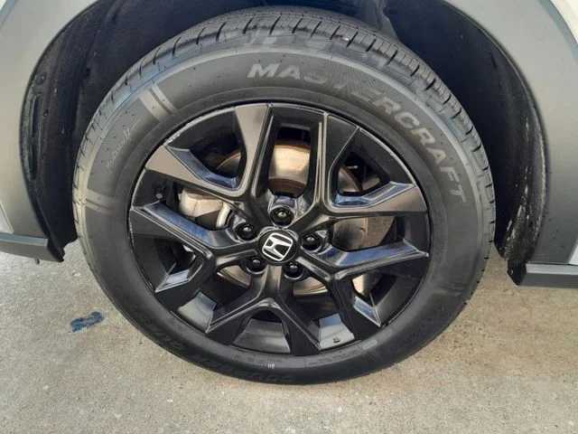 Used 2024  Honda Sport image 9