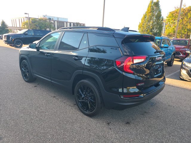 Used 2024 Black GMC SLE image 7