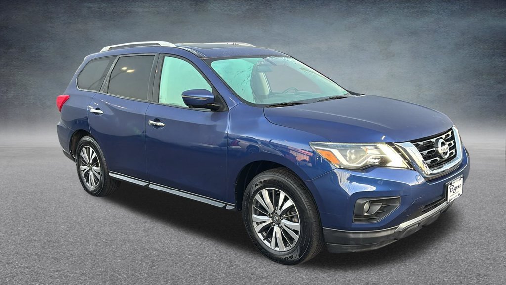 Used 2017 Nissan Pathfinder SL with VIN 5N1DR2MM4HC671077 for sale in Delaware, OH