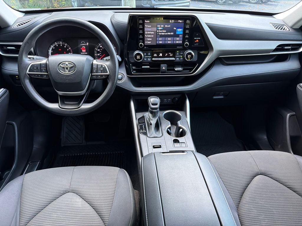 Used 2022 Beige Toyota L image 22