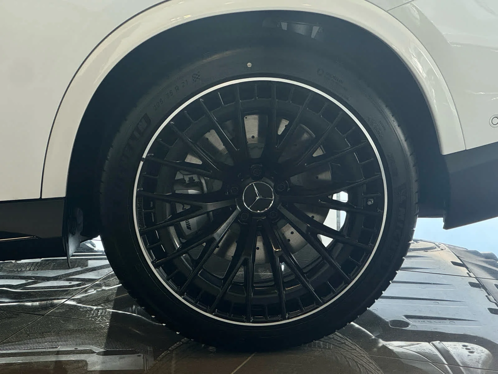 New 2026 Polar White Mercedes-Benz AMG® GLC 43 image 2