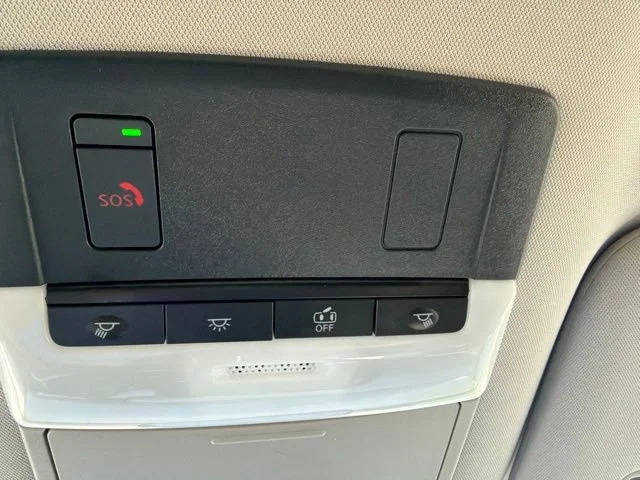 Used 2025 Silver Nissan SV image 43