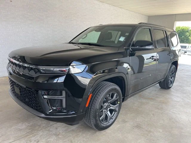 New 2026 High Gloss Black Exterior Paint Jeep Limited Altitude image 2