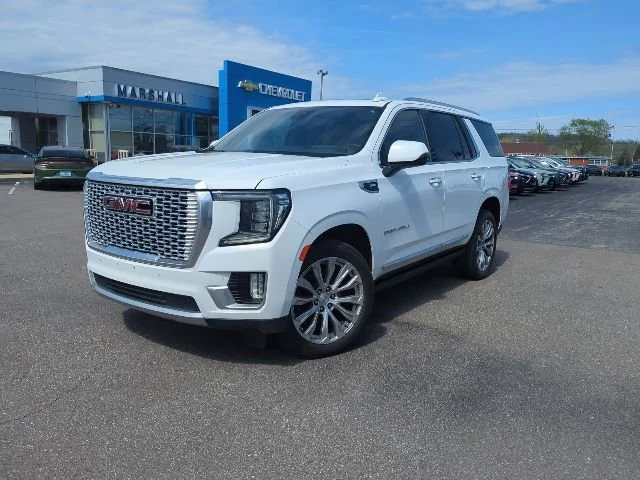 Used 2023 Summit White GMC Denali image 2