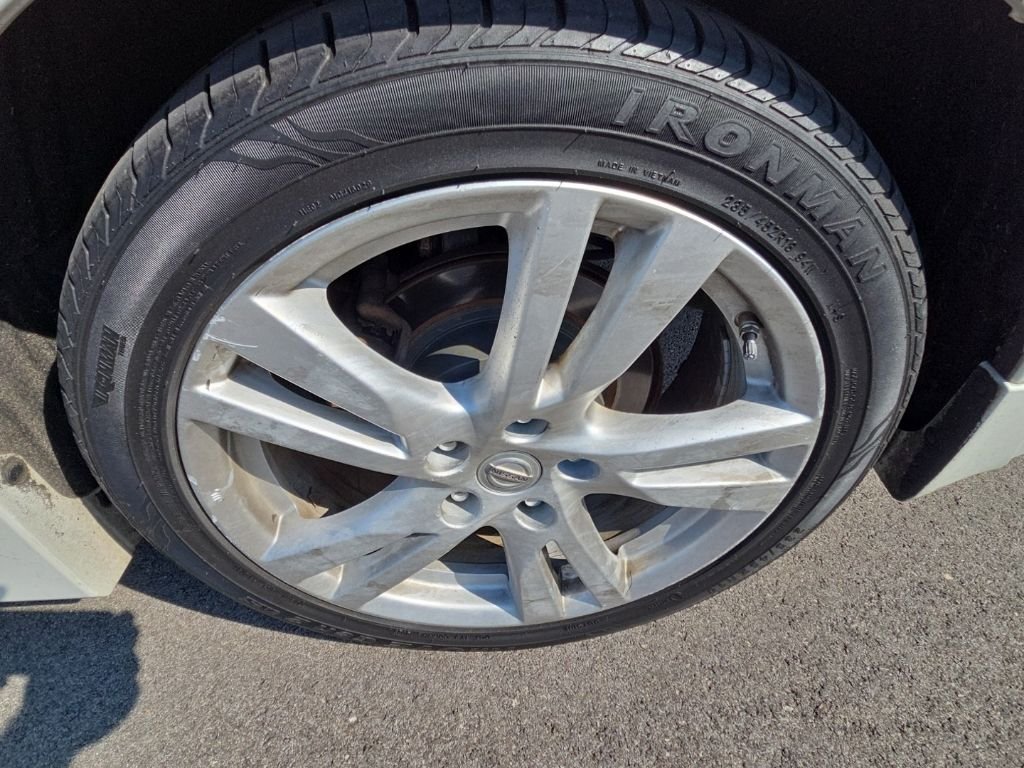 Used 2013 Pearl White Metallic Nissan 3.5 SL image 7