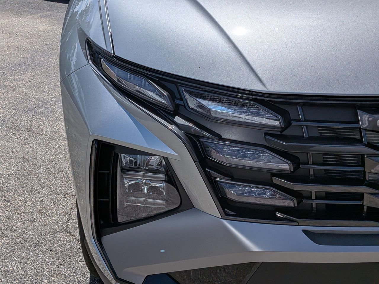 New 2026 Shimmering Silver Hyundai SEL Plus FWD image 10
