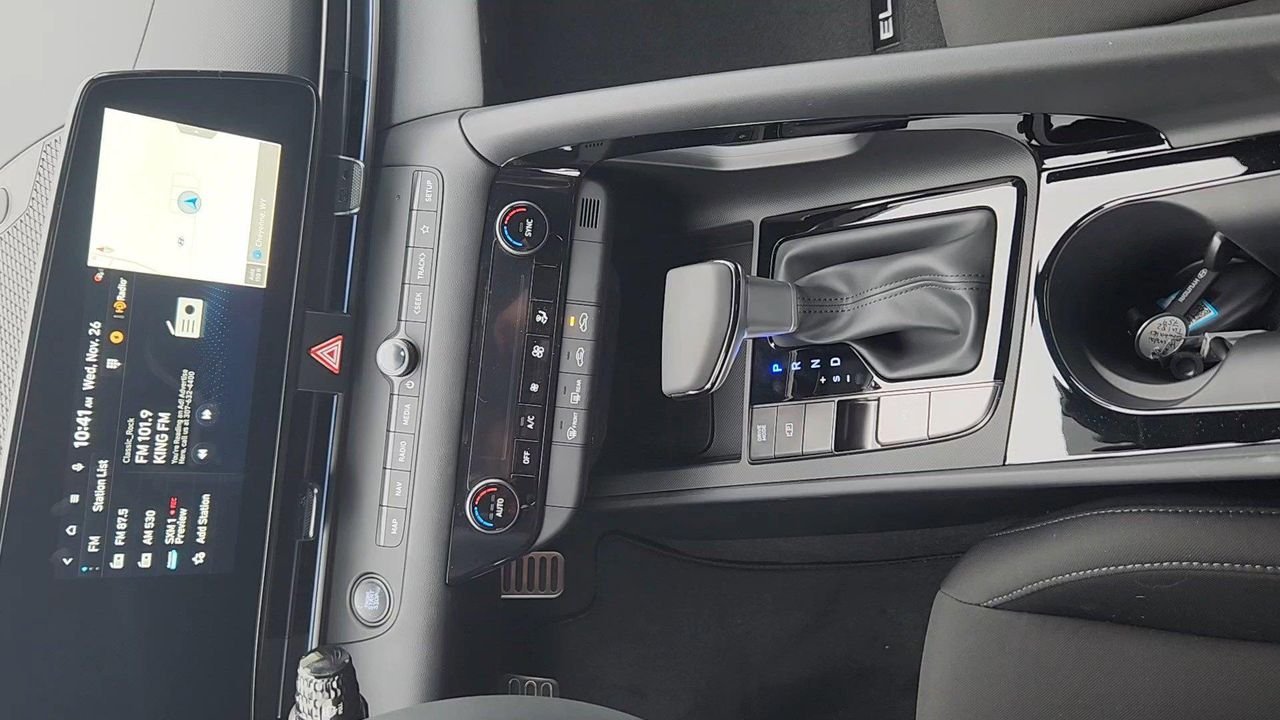 New 2026 Serenity White Hyundai SEL Sport image 15