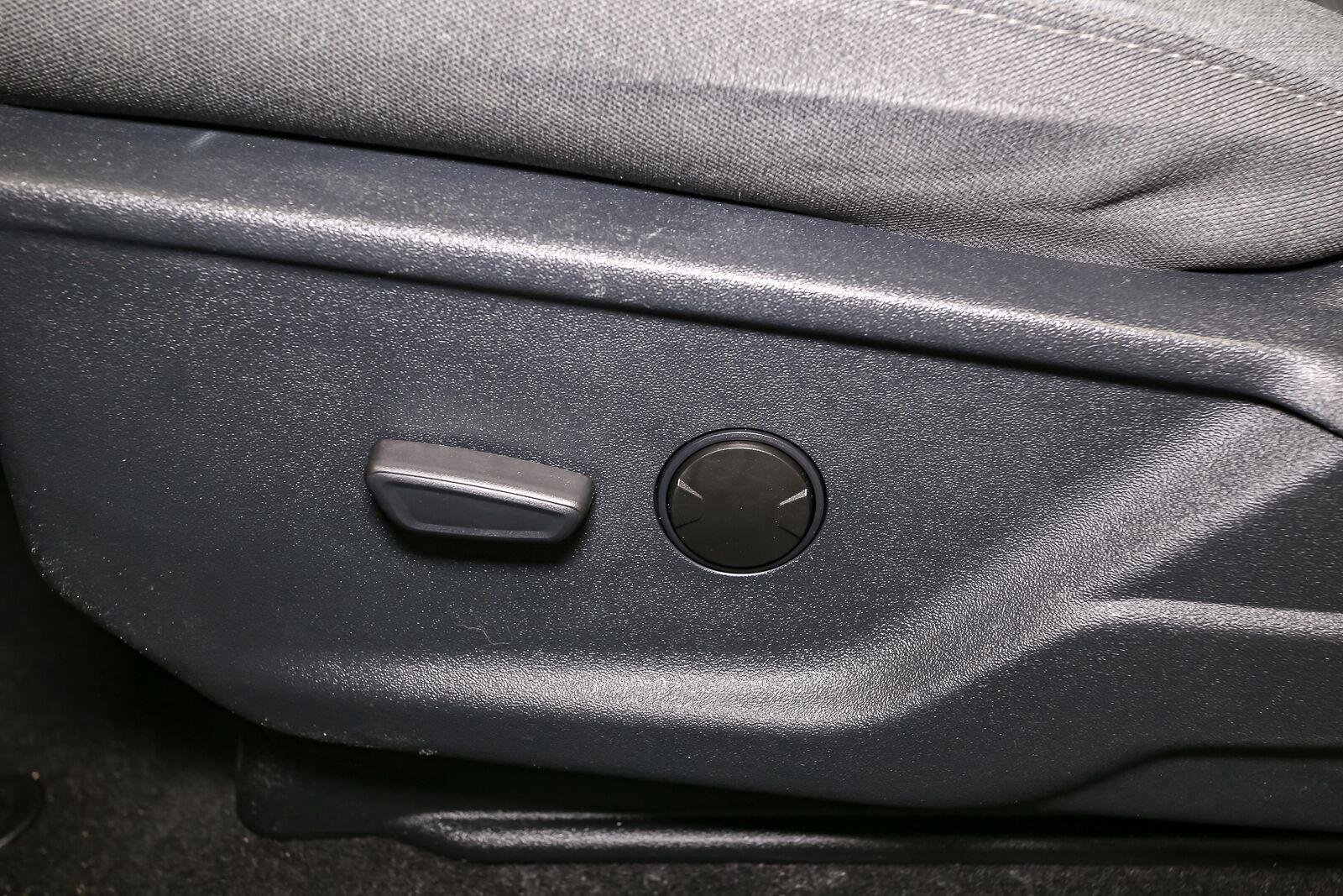 Used 2025 Carbonized Gray Ford XLT image 37